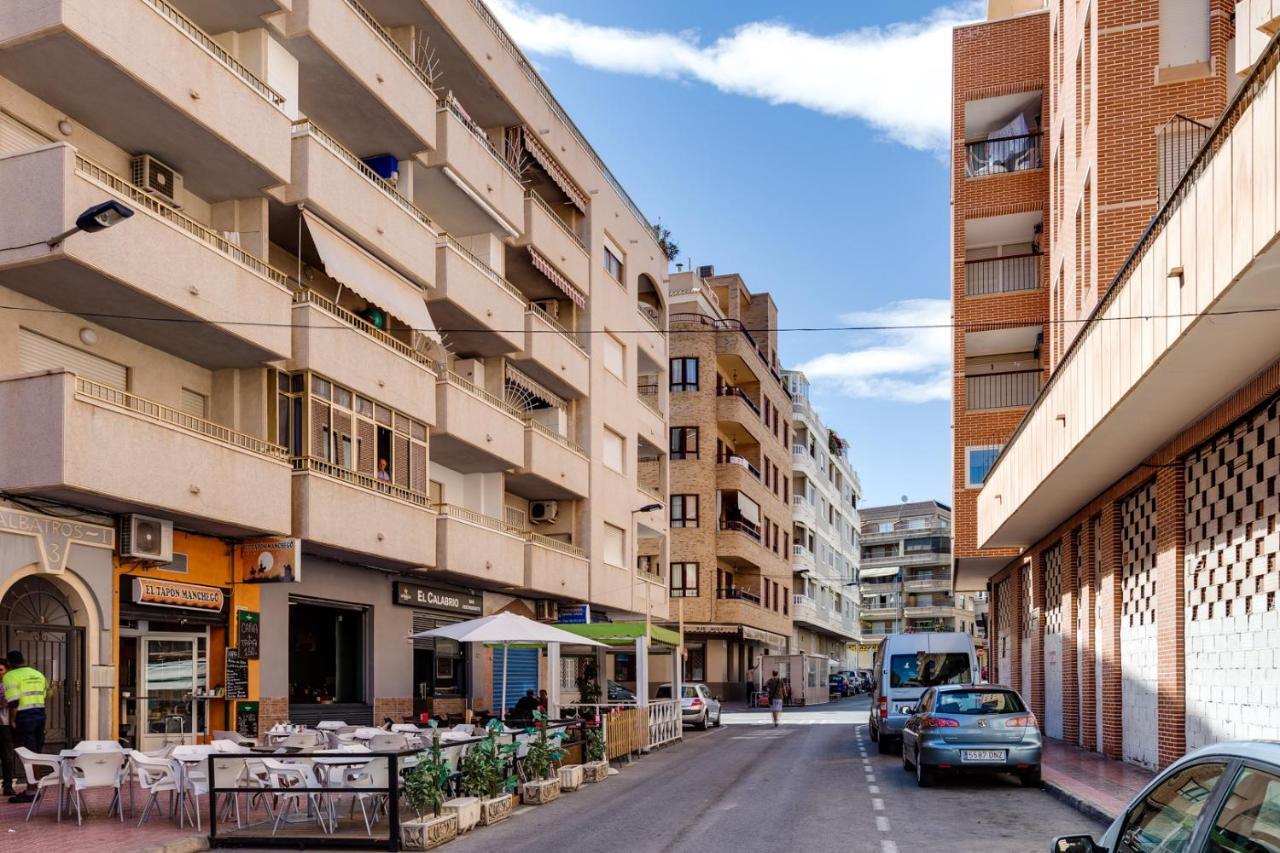 Apartment Studio Relax Torrevieja Eksteriør bilde